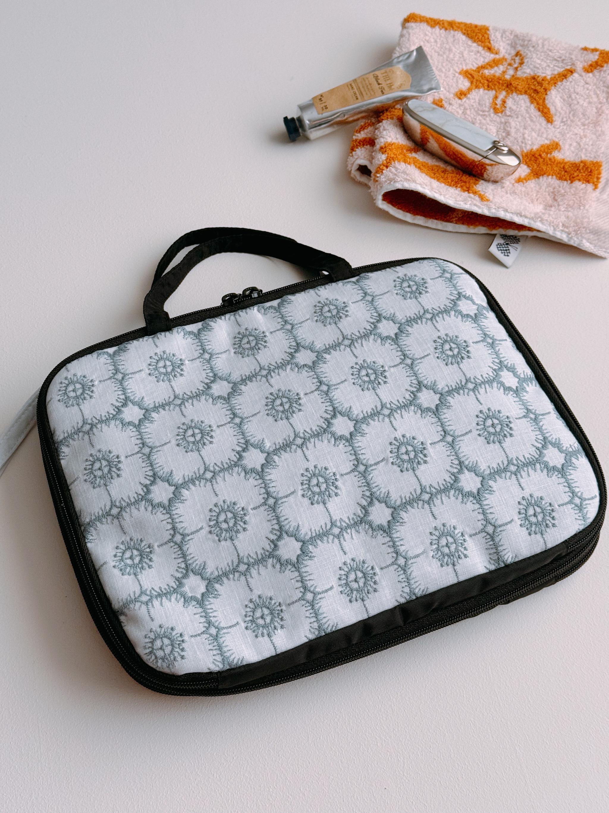 anemone +runrunrun 旅のおともポーチ　圧縮トラベルポーチ | 5枚目